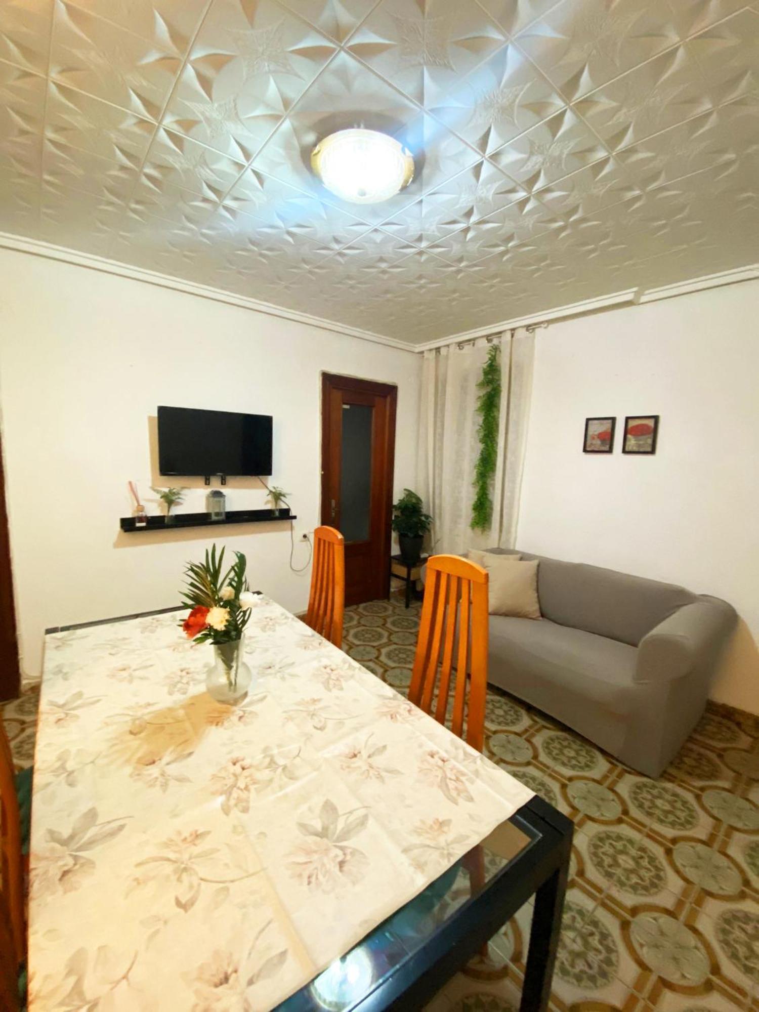 Valencia Well Located Shared Apartment Dış mekan fotoğraf