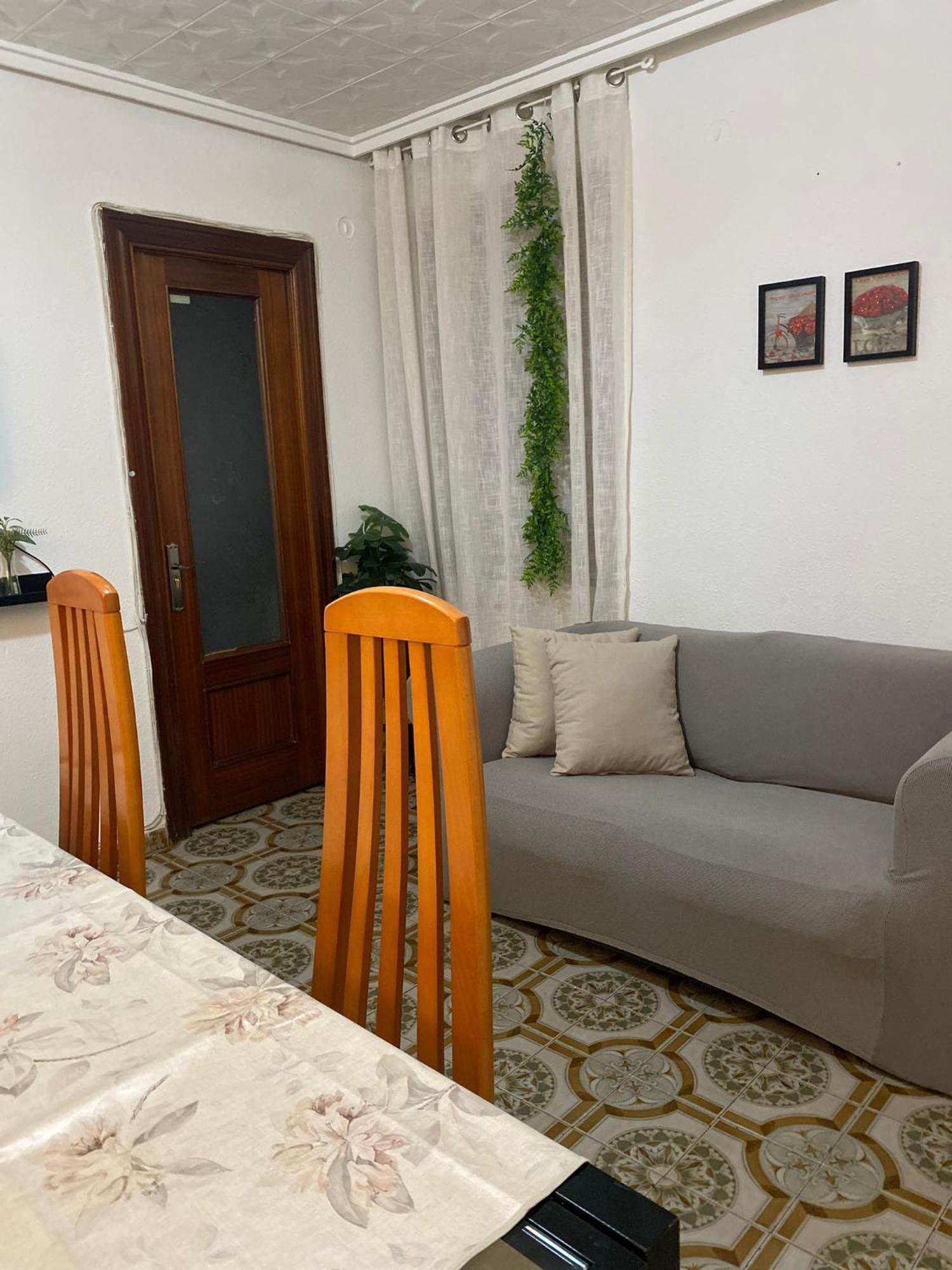 Valencia Well Located Shared Apartment Dış mekan fotoğraf